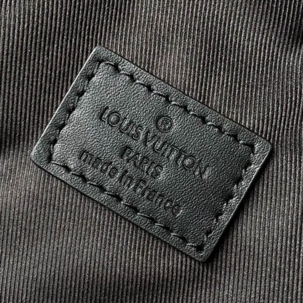 1:1 Replica Louis Vuitton LV Mochila bandolera Avenue Damier Infini Black Unique Bag Unique Bag For Men N41720 - 12in/31cm