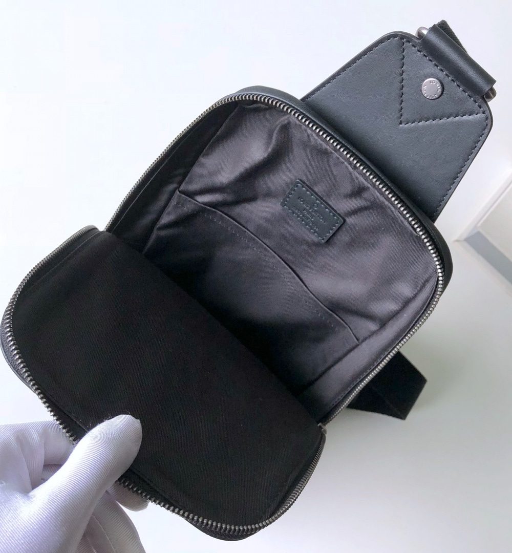 1:1 Replica Louis Vuitton LV Mochila bandolera Avenue Damier Infini Black Unique Bag Unique Bag For Men N41720 - 12in/31cm