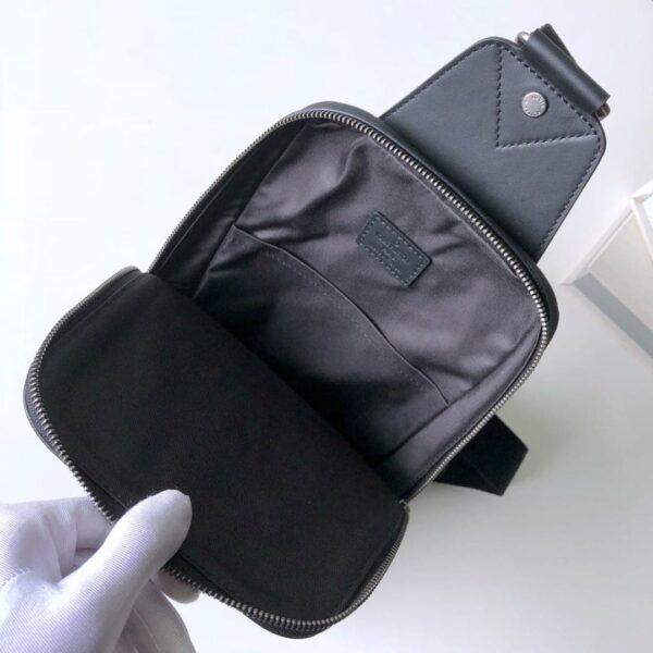 1:1 Replica Louis Vuitton LV Mochila bandolera Avenue Damier Infini Black Unique Bag Unique Bag For Men N41720 - 12in/31cm