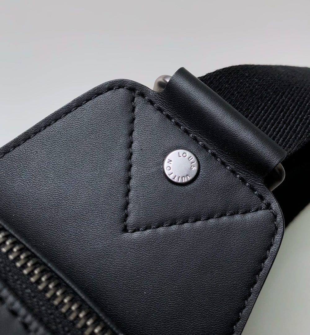 1:1 Replica Louis Vuitton LV Mochila bandolera Avenue Damier Infini Black Unique Bag Unique Bag For Men N41720 - 12in/31cm