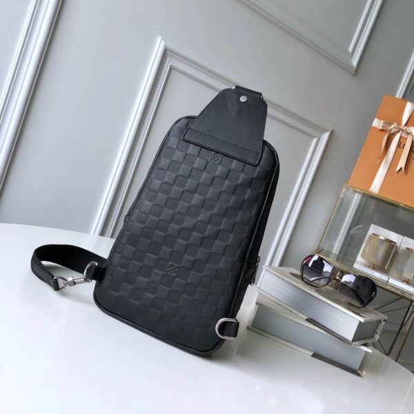 1:1 Replica Louis Vuitton LV Mochila bandolera Avenue Damier Infini Black Unique Bag Unique Bag For Men N41720 - 12in/31cm