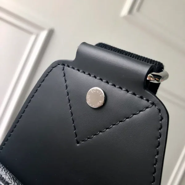 1:1 Replica Louis Vuitton LV Avenue Slingbag NM Damier Graphite Canvas Spring/Summer Collection Black Bag M41719 - 32cm