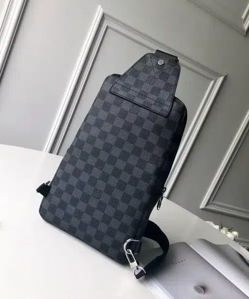 1:1 Replica Louis Vuitton LV Avenue Slingbag NM Damier Graphite Canvas Spring/Summer Collection Black Bag M41719 - 32cm