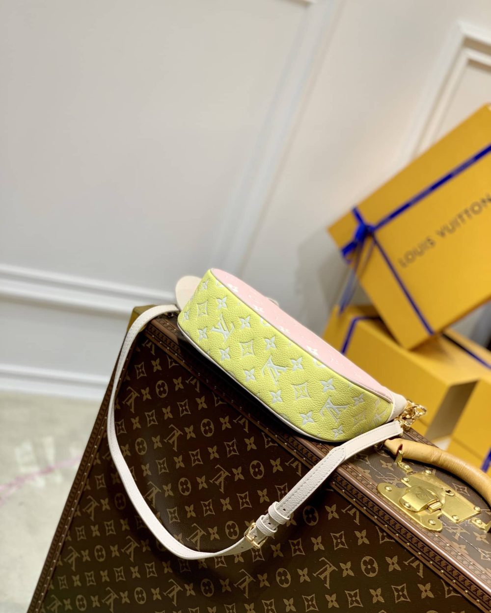 1:1 Replica Louis Vuitton LV Bagatelle  Bicolor Monogram Empreinte Leather Luxury Bag For Women M46113 - 22cm/8.7in