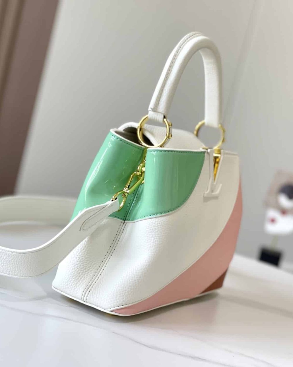 1:1 Replica Louis Vuitton LV Capucines Mini For Women - M59864