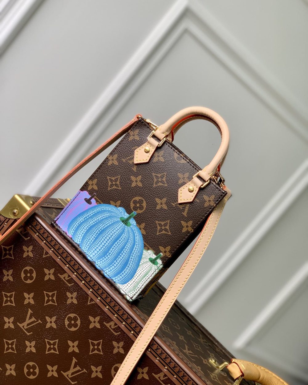 1:1 Replica Louis Vuitton LV LV x YK Petit Sac Plat Captivating Bag For Women M82112 - 5.5n/ 14cm