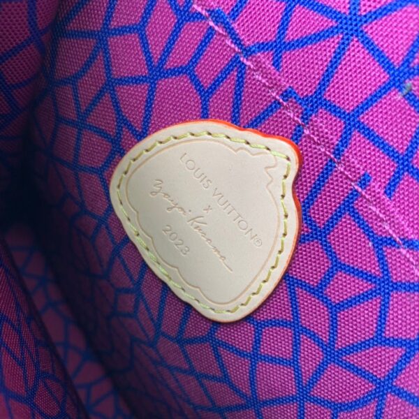 1:1 Replica Louis Vuitton LV LV x YK Petit Sac Plat Captivating Bag For Women M82112 - 5.5n/ 14cm
