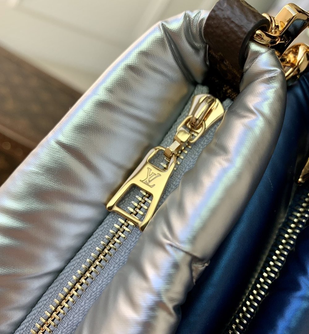 1:1 Replica Louis Vuitton LV Maxi Multi Pochette Accessoires Sliver/ Light Pink Unique Bag For Women‎ 13.4n/34cm M21057