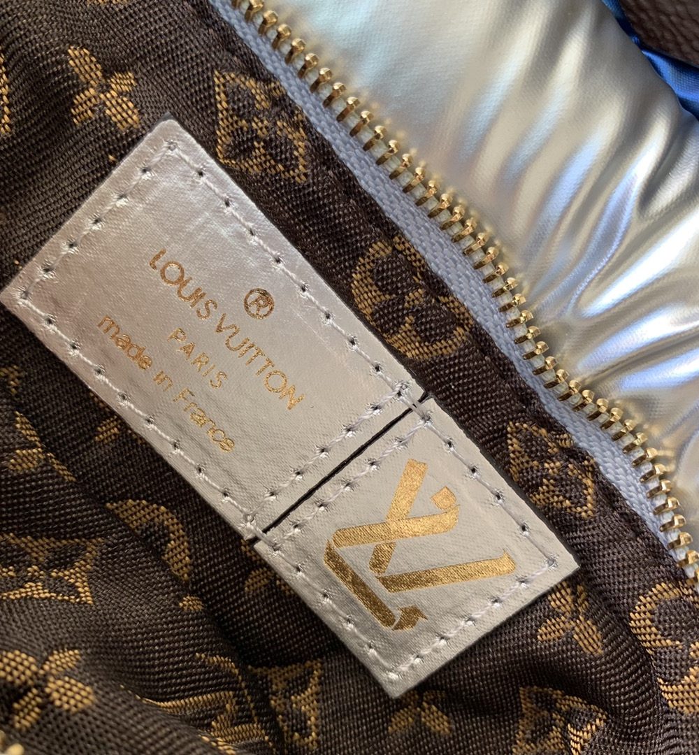 1:1 Replica Louis Vuitton LV Maxi Multi Pochette Accessoires Sliver/ Light Pink Unique Bag For Women‎ 13.4n/34cm M21057