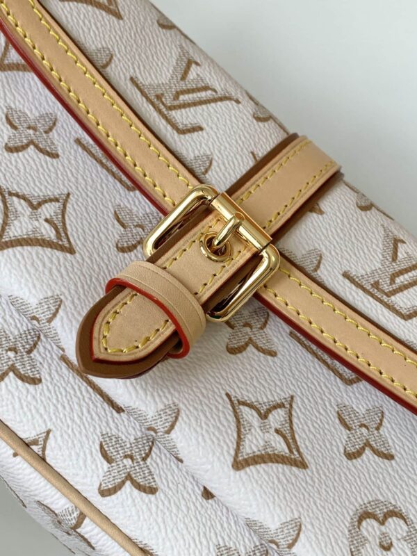 1:1 Replica Louis Vuitton LV Maxi Pochette Accessoires Pink/White Remarkable Bag For Women‎ M46161 - 8.3in/ 21cm
