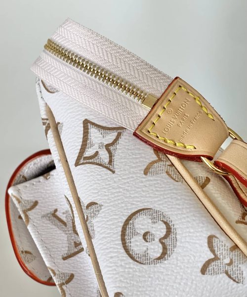 1:1 Replica Louis Vuitton LV Maxi Pochette Accessoires Pink/White Remarkable Bag For Women‎ M46161 - 8.3in/ 21cm