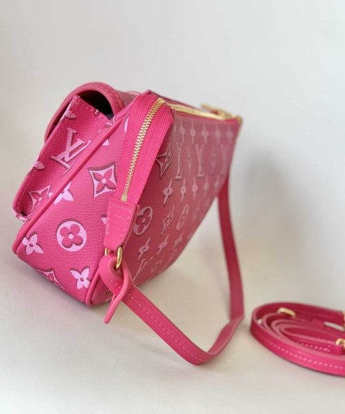 1:1 Replica Louis Vuitton LV Maxi Pochette Accessoires Pink/White Remarkable Bag For Women‎ M46161 - 8.3in/ 21cm