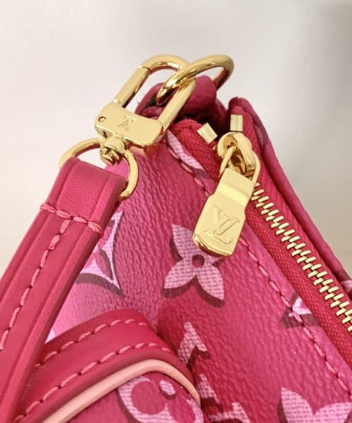 1:1 Replica Louis Vuitton LV Maxi Pochette Accessoires Pink/White Remarkable Bag For Women‎ M46161 - 8.3in/ 21cm
