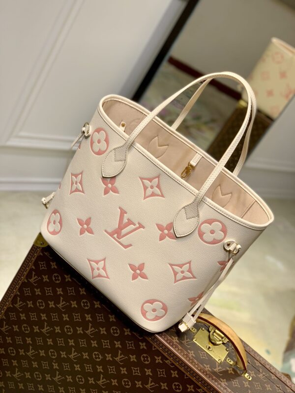 1:1 Replica Louis Vuitton LV Neverfull MM Monogram Empreinte Leather Creme Luxury Bag For Women M21579 - 31cm/ 12.2in