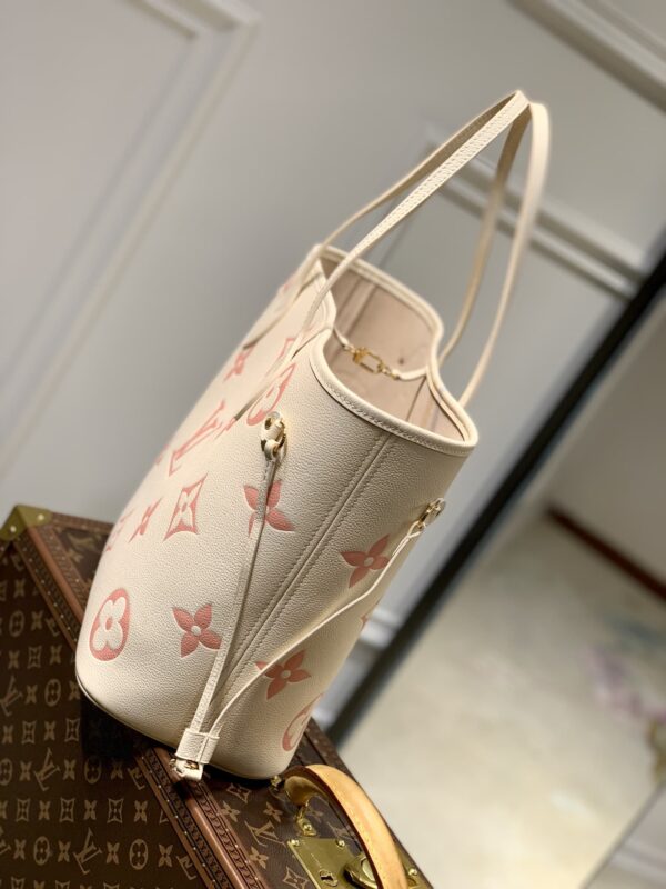 1:1 Replica Louis Vuitton LV Neverfull MM Monogram Empreinte Leather Creme Luxury Bag For Women M21579 - 31cm/ 12.2in