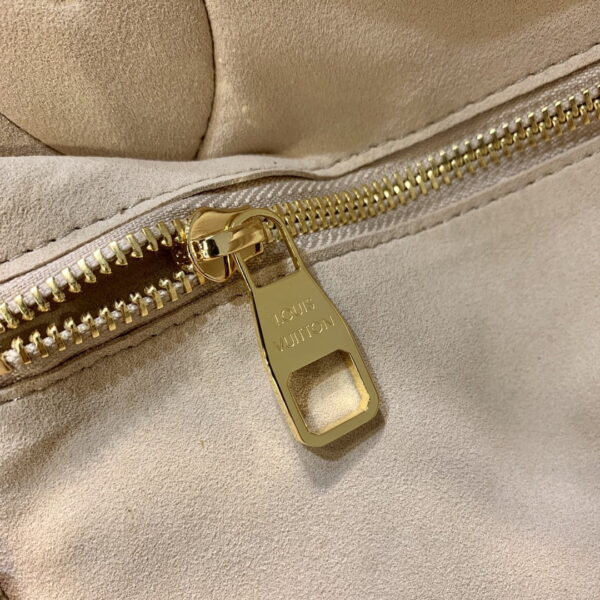 1:1 Replica Louis Vuitton LV Neverfull MM Monogram Empreinte Leather Creme Luxury Bag For Women M21579 - 31cm/ 12.2in