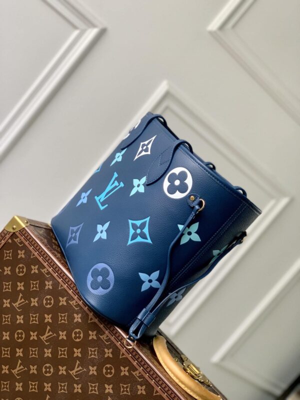 1:1 Replica Louis Vuitton LV Neverfull MM Monogram Empreinte Gradient Blue Luxury Women Bag M46514 - 30.9cm/ 12.2in