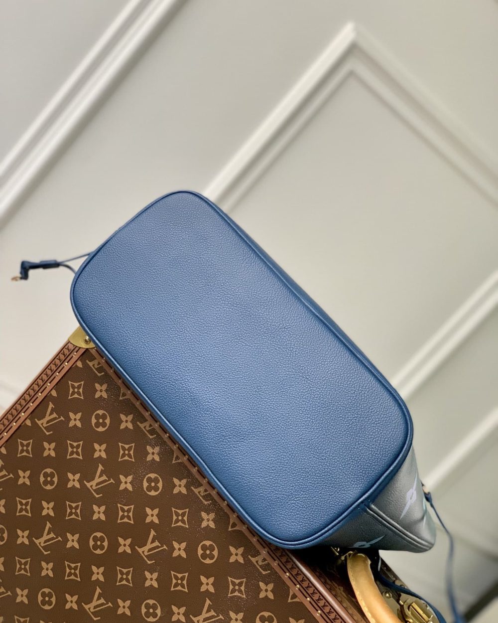 1:1 Replica Louis Vuitton LV Neverfull MM Monogram Empreinte Gradient Blue Luxury Women Bag M46514 - 30.9cm/ 12.2in