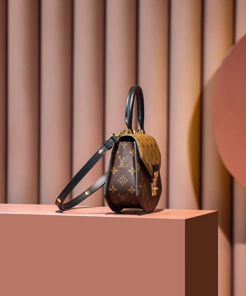 1:1 Replica Louis Vuitton LV Tilsitt Monogram Light Brown M46548 Luxurious Bag  For Women 9.5in/24cm