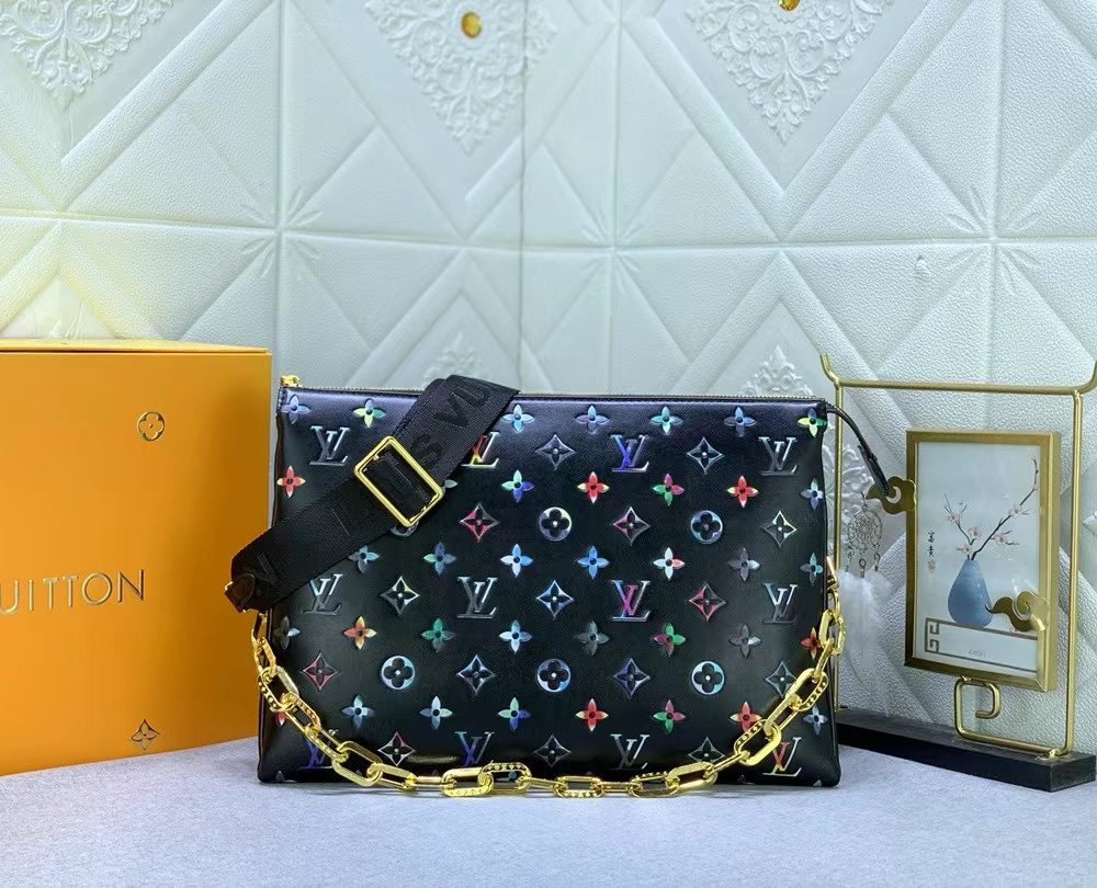 1:1 Replica Louis Vuitton LV Coussin MM Puffy Black Luxury Bag For Women M21204 - 13.4in/34cm