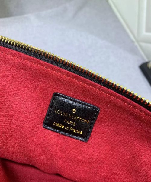 1:1 Replica Louis Vuitton LV Coussin MM Puffy Black Luxury Bag For Women M21204 - 13.4in/34cm