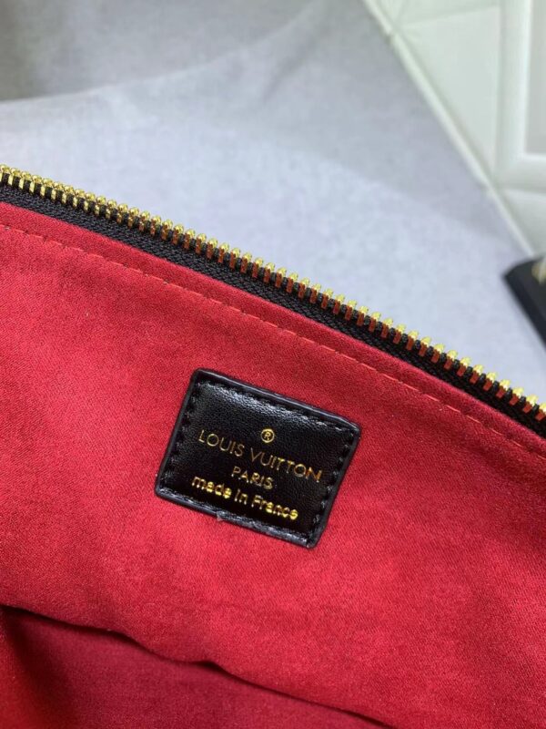 1:1 Replica Louis Vuitton LV Coussin MM Puffy Black Luxury Bag For Women M21204 - 13.4in/34cm