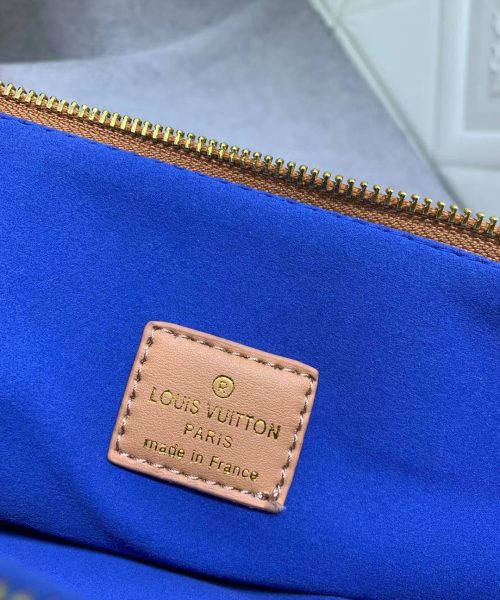 1:1 Replica Louis Vuitton LV Coussin PM Monogram Embossed Puffy Cream Luxury Bag For Women -  10.2in/26cm