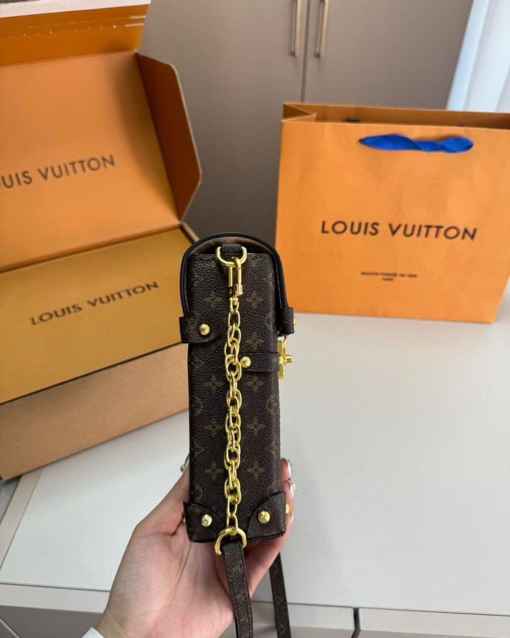 1:1 Replica Louis Vuitton LV Pochette Trunk Verticale Monogram Reverse With Monogram Canvas Luxury Bag For Women M67873 - 6.9in/18cm