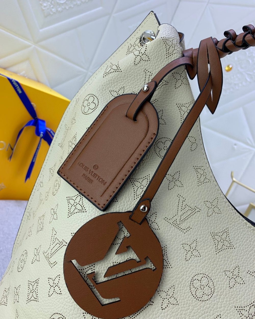 1:1 Replica Louis Vuitton LV Carmel Hobo Bag Ivory Luxurious Bag For Women - 13.8in/40cm