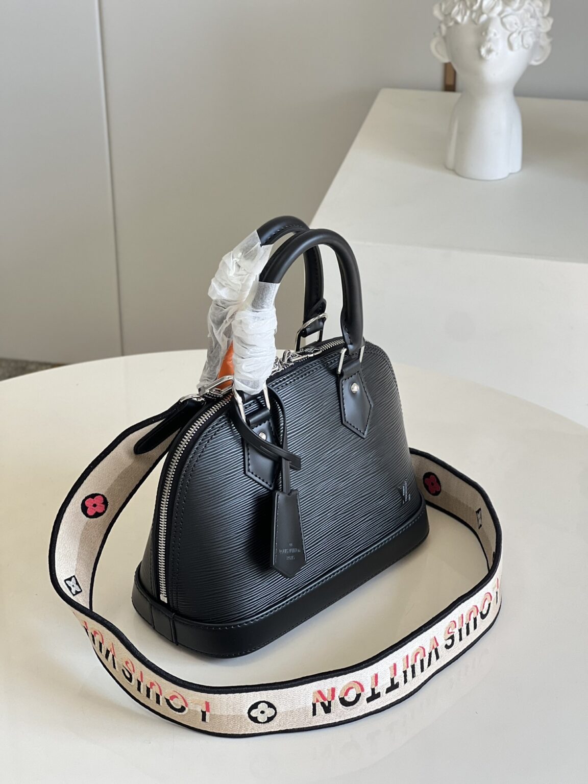 replica-louis-vuitton-lv-alma-bb-bag-m59217-31