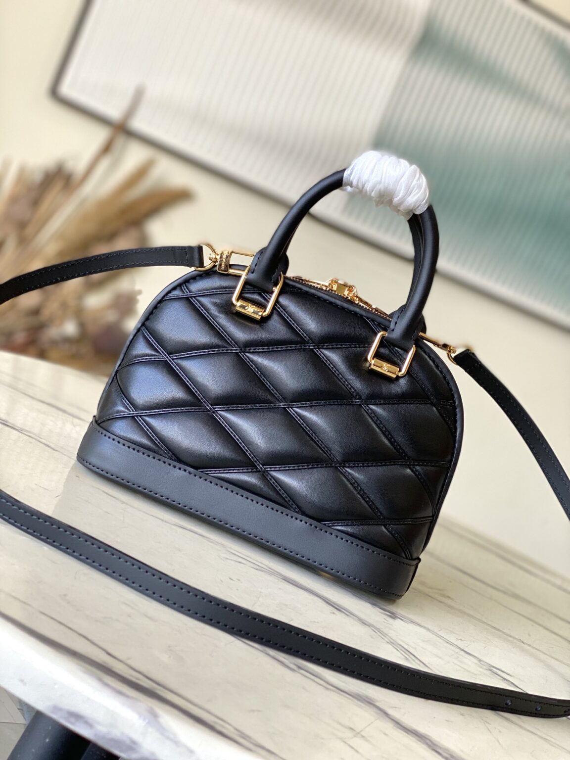 replica-louis-vuitton-lv-alma-bb-bag-m23666-3