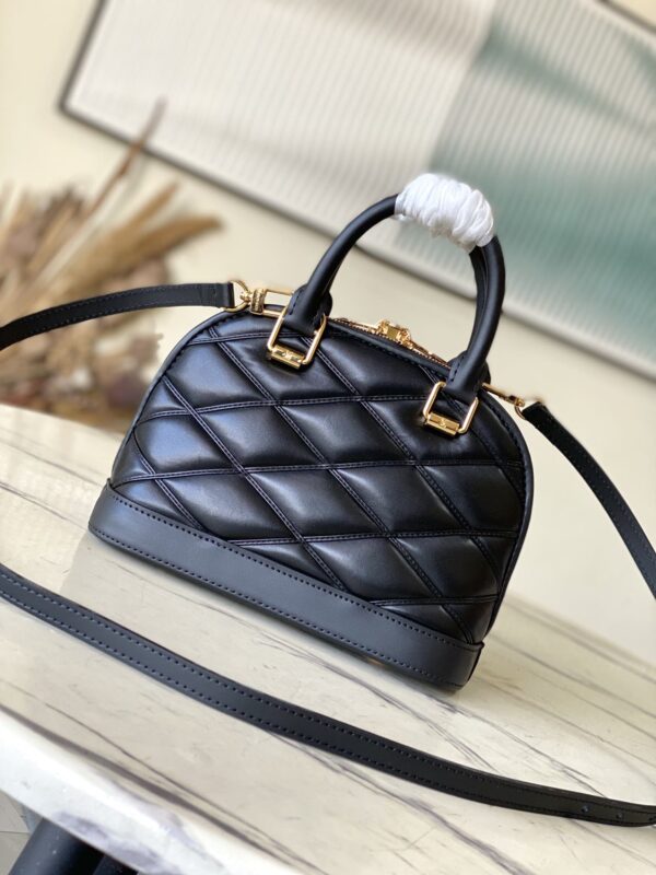 replica-louis-vuitton-lv-alma-bb-bag-m23666-3