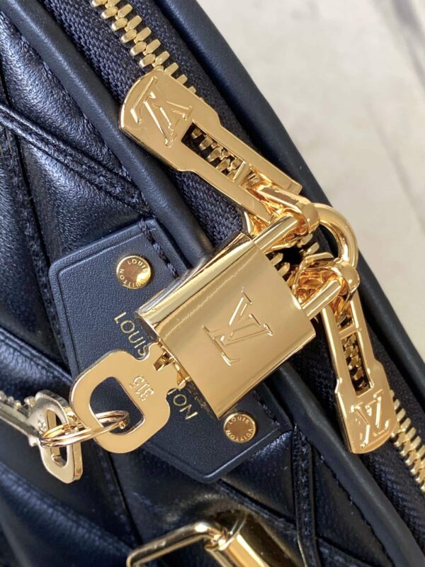 replica-louis-vuitton-lv-alma-bb-bag-m23666-6
