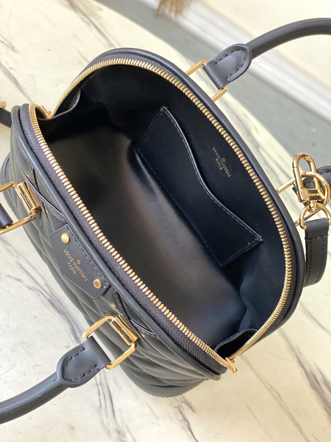 replica-louis-vuitton-lv-alma-bb-bag-m23666-9