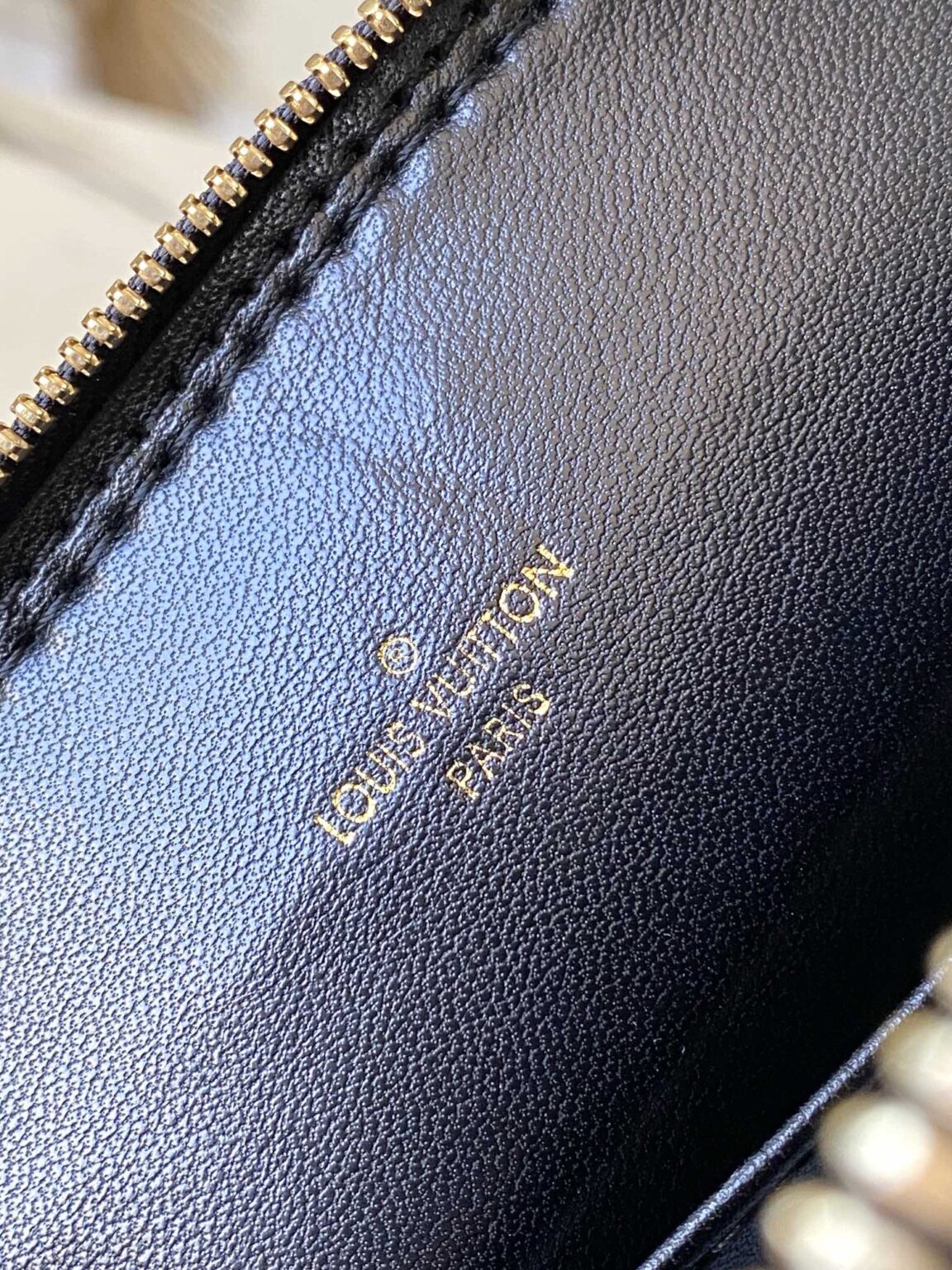 replica-louis-vuitton-lv-alma-bb-bag-m23666-10