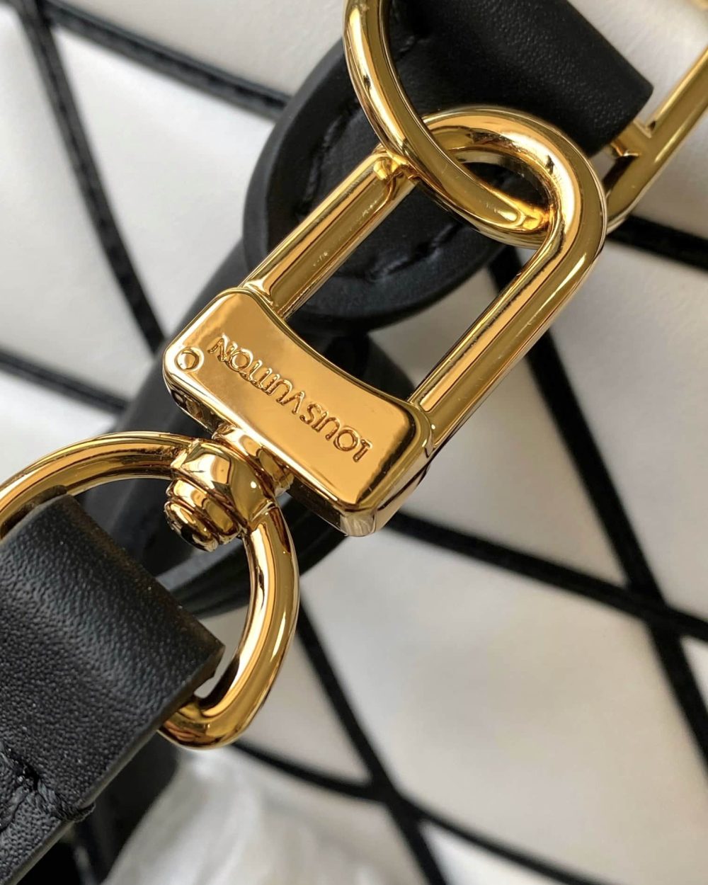 1:1 Replica Louis Vuitton LV Alma BB Malletage Leather Exclusive Bag For Women M23761 - 9.2in/ 23.5cm