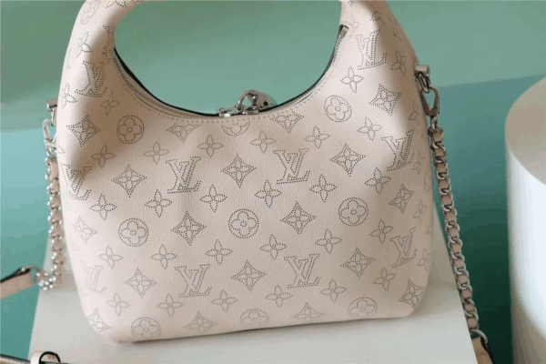 1:1 Replica Louis Vuitton LV Why Knot MM Mahina Luxury Bag For Women M20788 - 13.4in/ 34cm