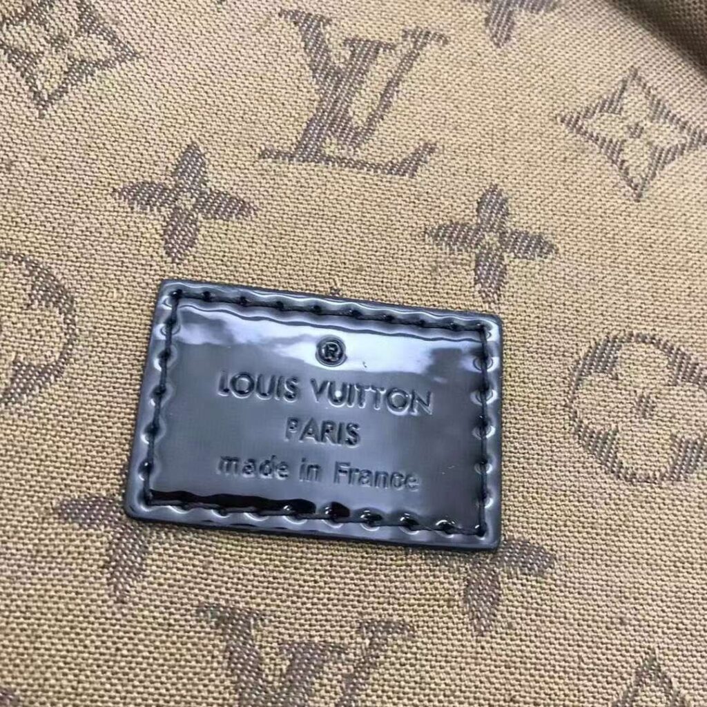 1:1 Replica Louis Vuitton LV Cannes Monogram White Luxury Bag For Women M20487 - 17cm/6.7in - Image 9