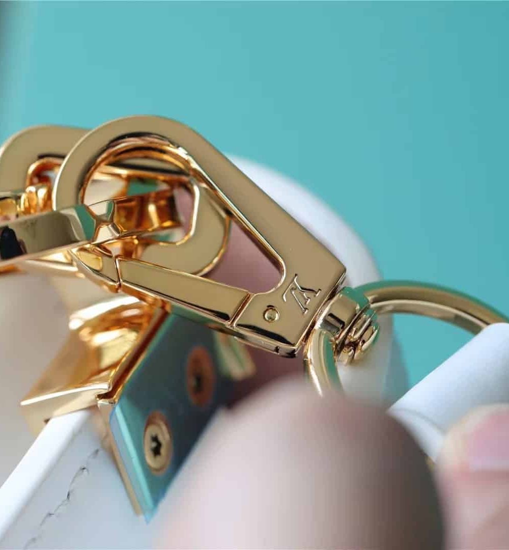 1:1 Replica Louis Vuitton LV Dauphine East West White Luxury Bag For Women M20739 -‎ 9.6in/24.5cm