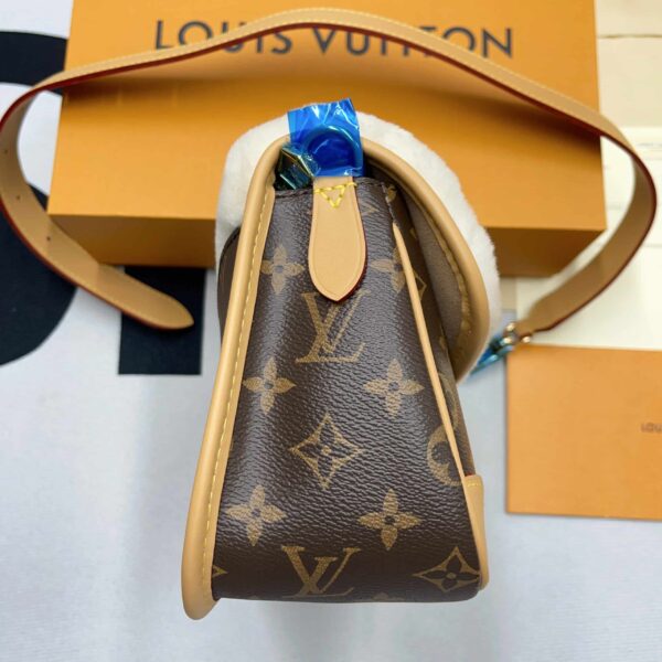1:1 Replica Louis Vuitton LV Diane Bag Brown Luxury Bag For Women M46317 - 9.4in/24cm