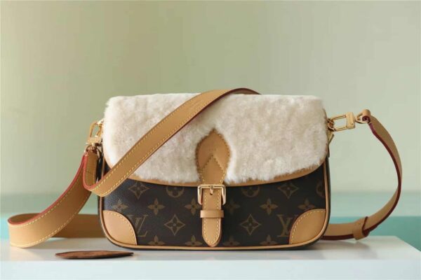 1:1 Replica Louis Vuitton LV Diane Bag Brown Luxury Bag For Women M46317 - 9.4in/24cm