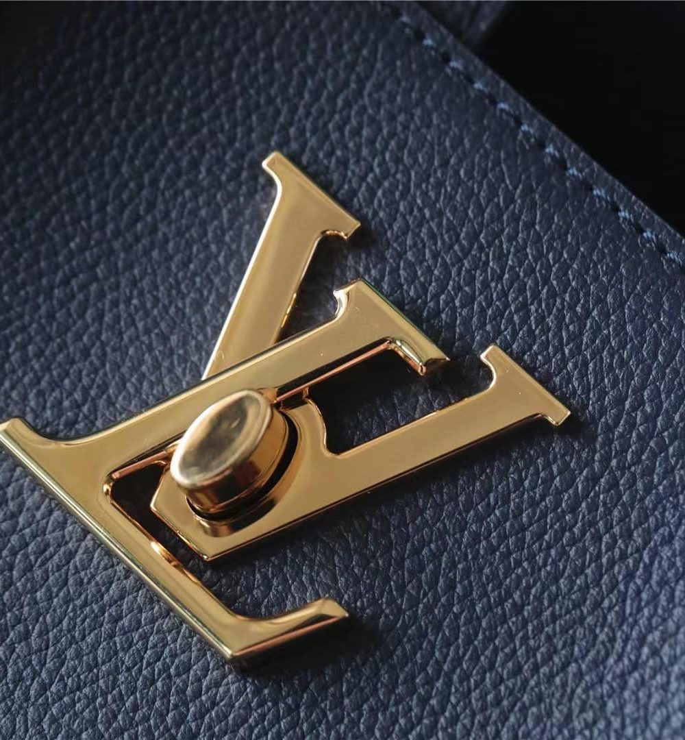 1:1 Replica Louis Vuitton LV LockMe Shopper Navy Luxury Bag For Women M20984 - 14.9in/38cm