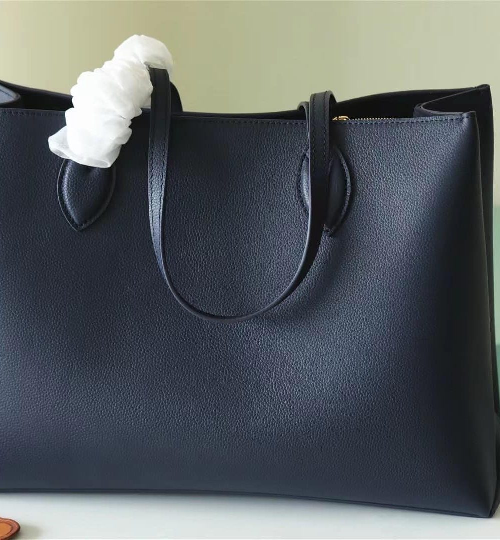 1:1 Replica Louis Vuitton LV LockMe Shopper Navy Luxury Bag For Women M20984 - 14.9in/38cm