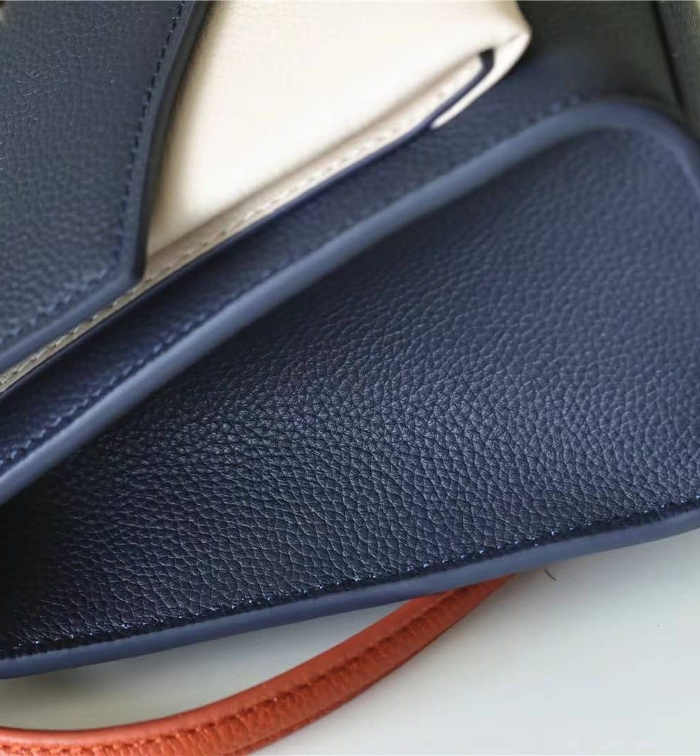 1:1 Replica Louis Vuitton LV LockMe Tender Navy Luxury Bag For Women - 8.8in/22.5cm