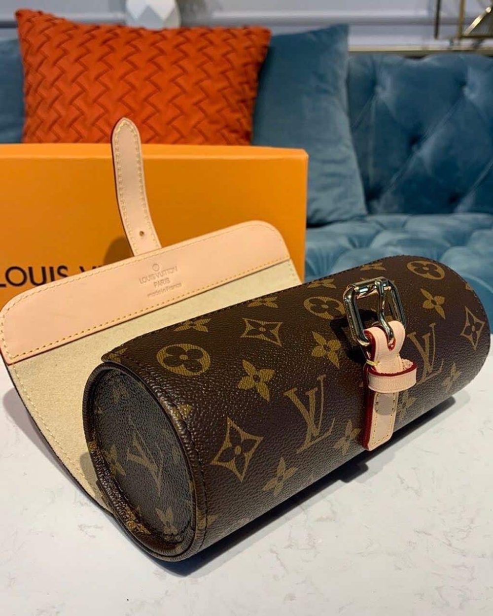 1:1 Replica Louis Vuitton LV 3 Watch Case Monogram Canvas Luxury Bag For Women M47530 - 7.9in/20cm