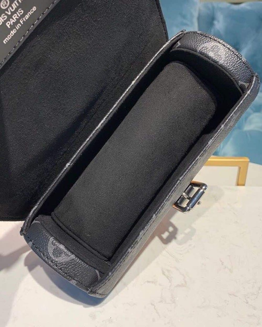 1:1 Replica Louis Vuitton LV 3 Watch Case Monogram Eclipse Canvas Unique Bag For Men M43385 - 7.9in/20cm