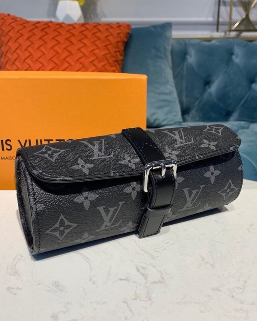 1:1 Replica Louis Vuitton LV 3 Watch Case Monogram Eclipse Canvas Unique Bag For Men M43385 - 7.9in/20cm