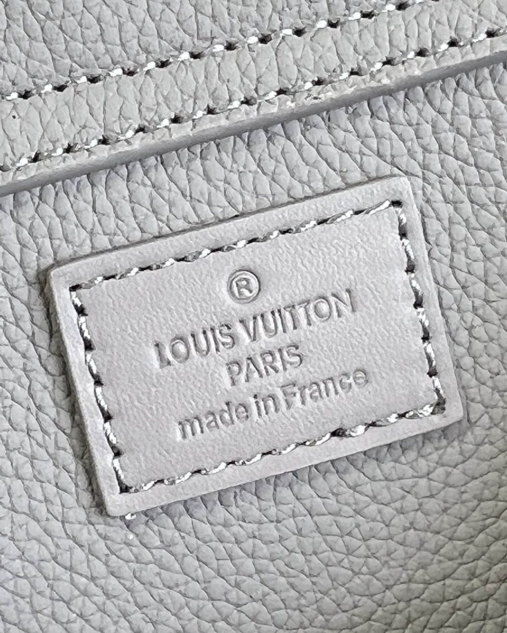 1:1 Replica Louis Vuitton LV Aerogram Slingbag Grey Unique Bag For Men M59625 - 30cm/ 11.8in