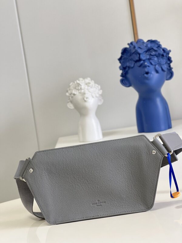 1:1 Replica Louis Vuitton LV Aerogram Slingbag Grey Unique Bag For Men M59625 - 30cm/ 11.8in