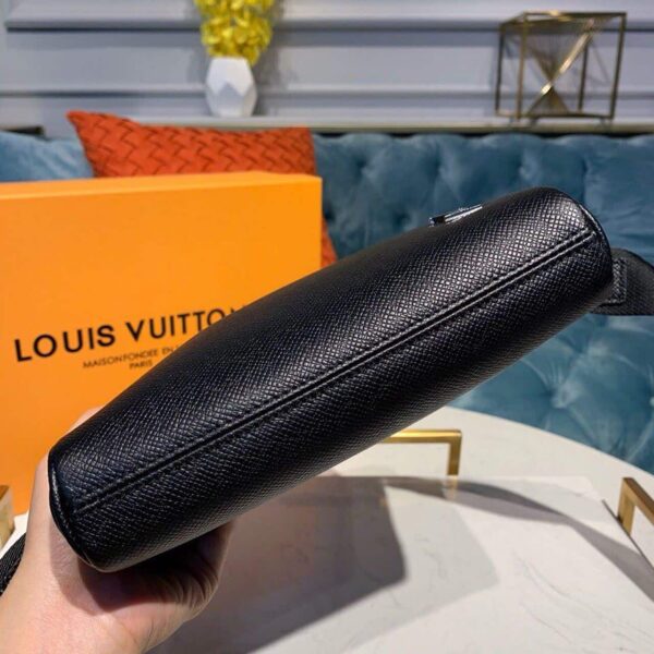 1:1 Replica Louis Vuitton LV Alex Messenger BB Taiga Black Unique Bag For Men M30265 - 9.8in/ 25cm